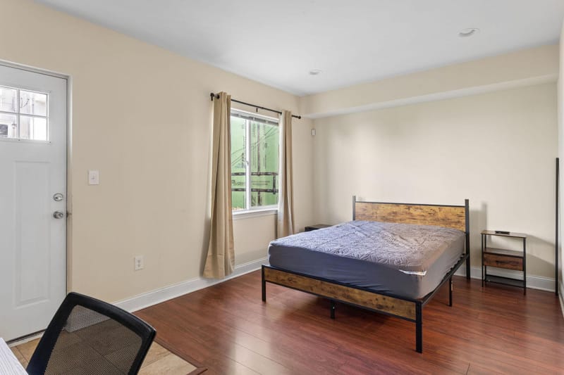 Philly Living  Fresh Start  Near Temple  Transit Nearby (id. 38293)