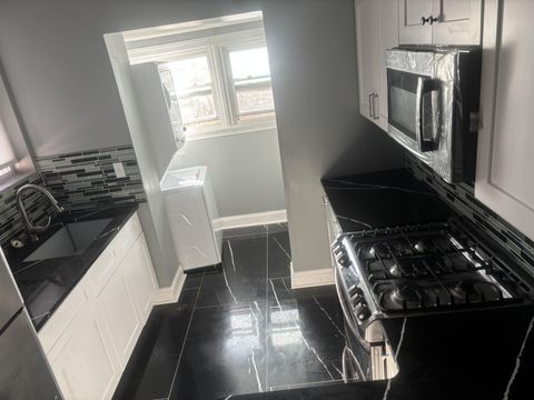 Newly Renovated East Germantown Town Home (id. 33788)
