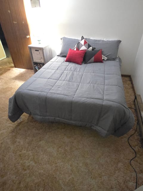 Entire Place 3Bed.1Bath