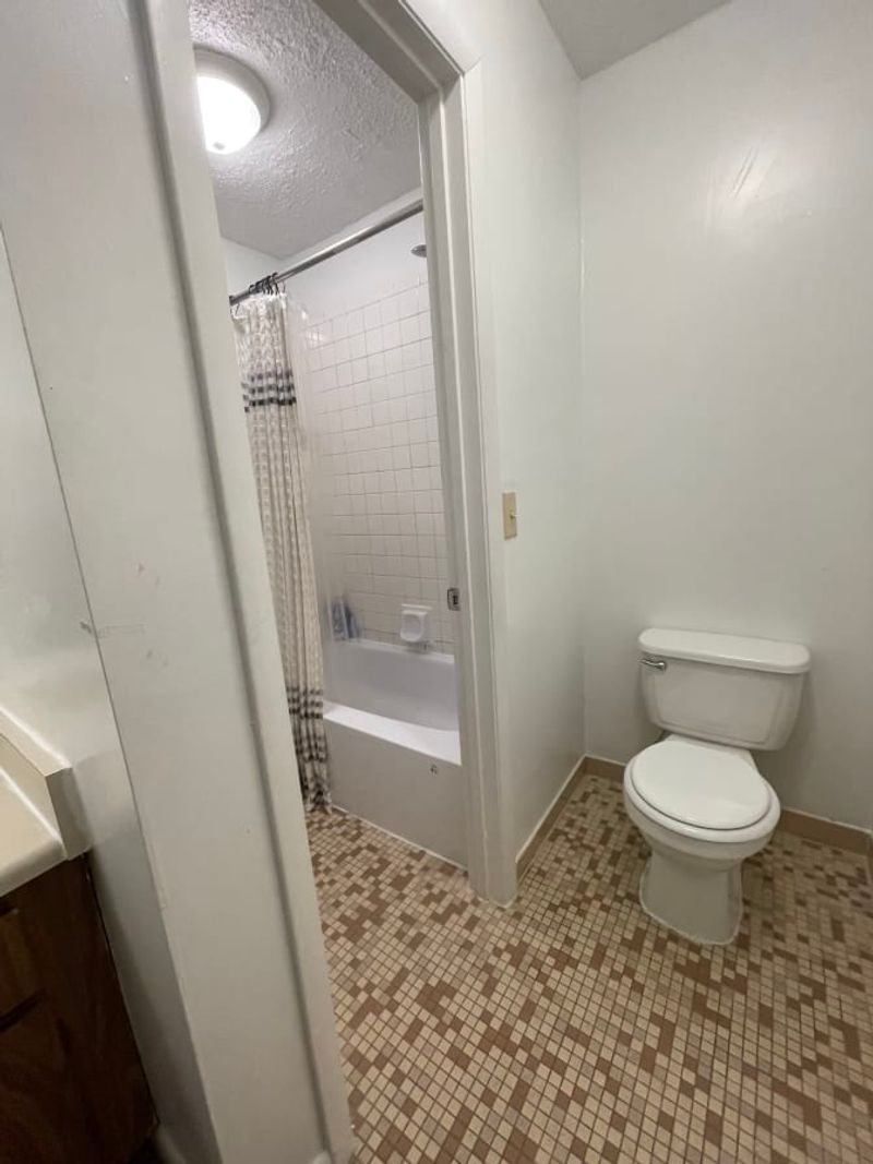 roommates in Tullahoma Private Room in 2Bed.2Bath - cirtru.com