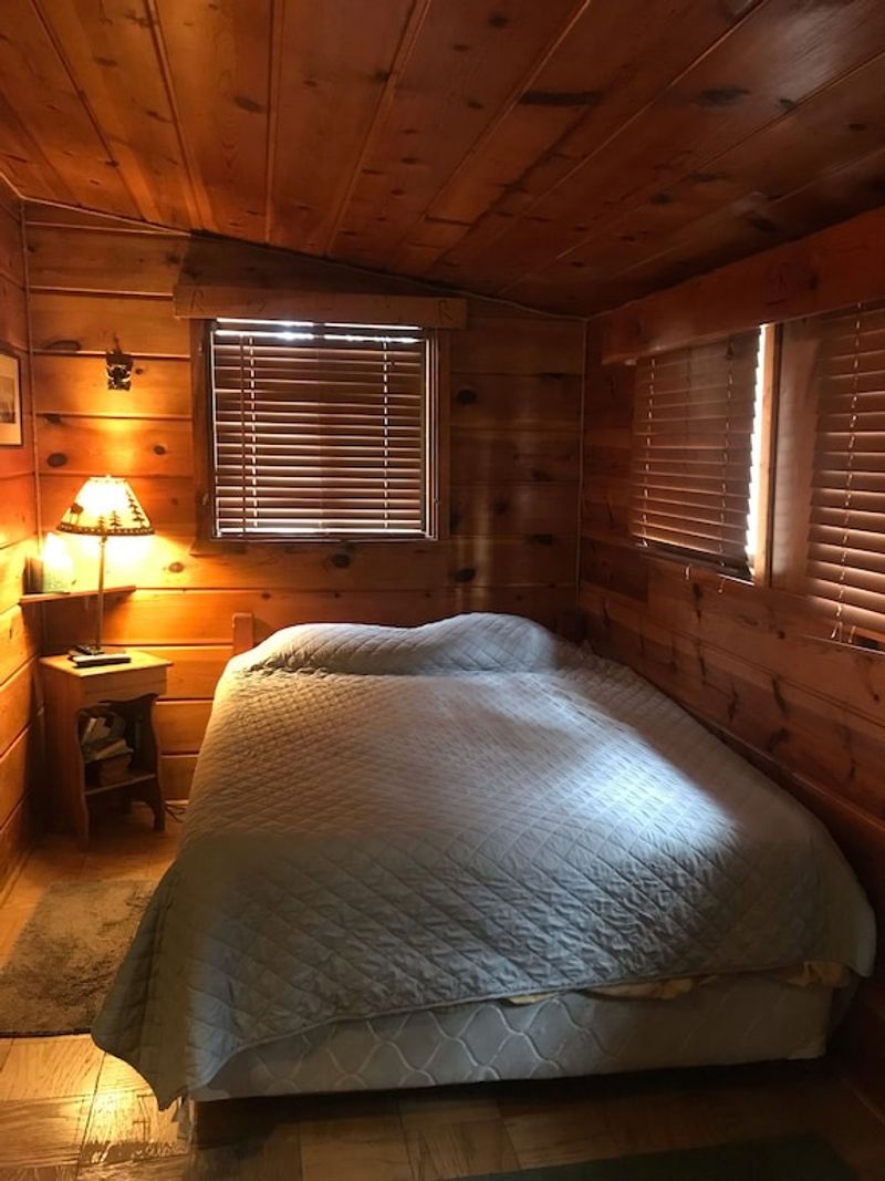 roommates in Lakeside Entire Place 2Bed.1Bath - cirtru.com