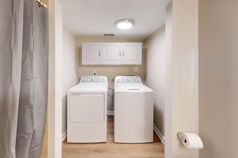 Great Alpharetta location close to everything!! (id. 6366)