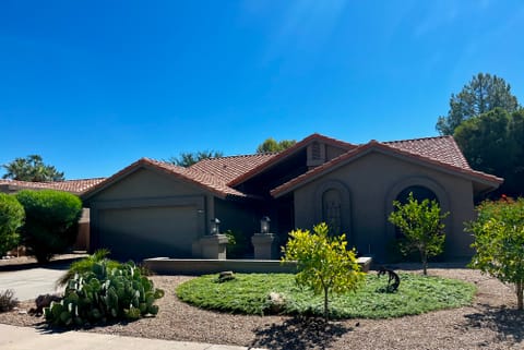 Entire Place 3Bed.1Bath