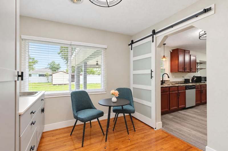 Newly Renovated & Comfortable | Walk to ALDI, Walmart & Bus Stops! (id. 47135)