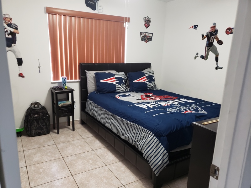 Looking for.roomates
