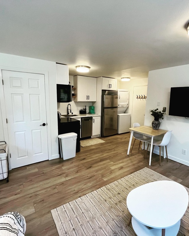 roommates in Des Moines Entire Place 1Bed.1Bath - cirtru.com