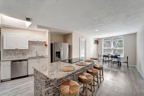 Spacious & Comfortable Port Charlotte House (id. 9611)