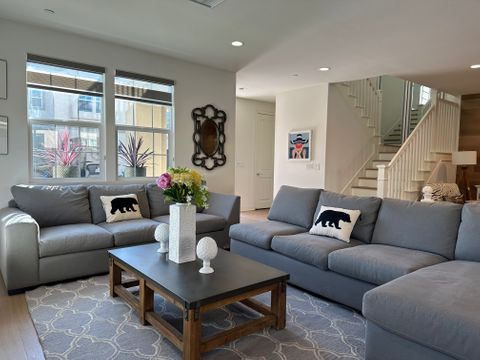 Entire Place 4Bed.3.5Bath