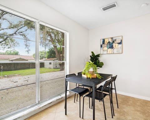 Easy Access to Highway & "ZERO DOLLAR" MOVE IN FEE!! (id. 5177)