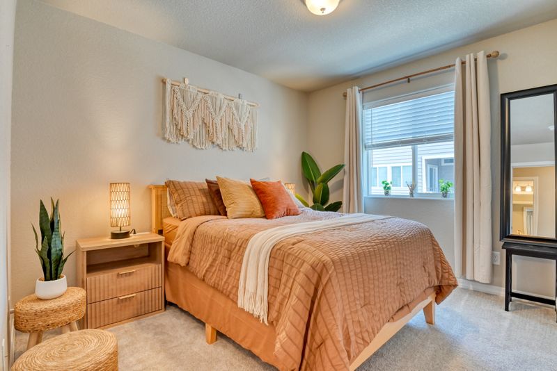 roommates in Colorado Springs Shared Room in 3Bed.2.5Bath - cirtru.com