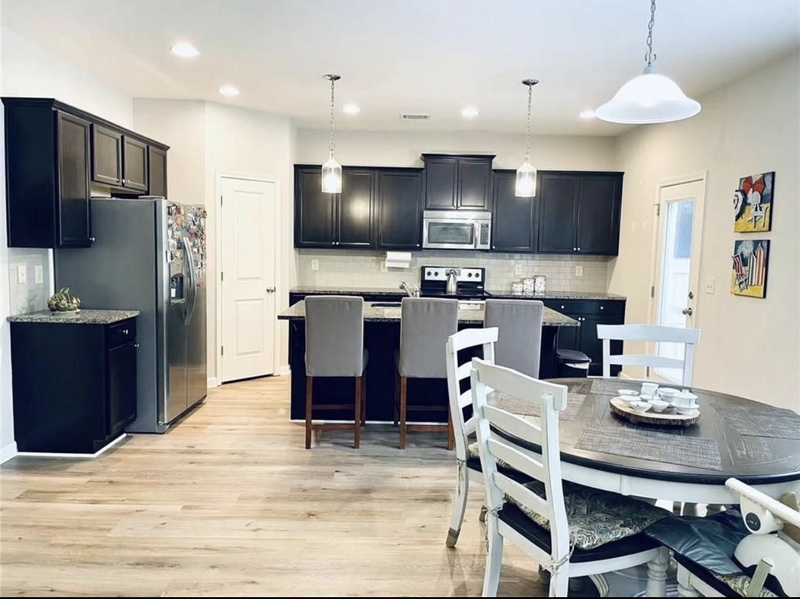 roommates in Flowery Branch Private Room in 4Bed.3Bath - cirtru.com
