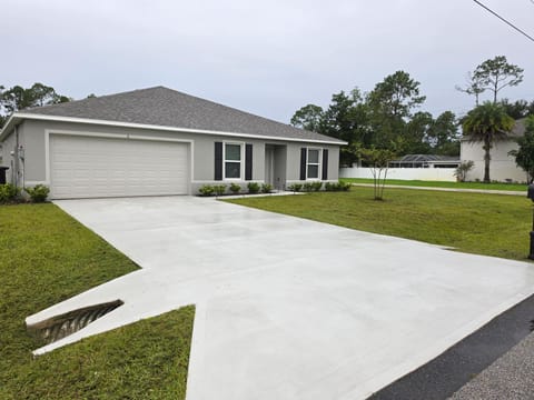 roommates in Undisclosed, Palm Coast, FL 32164 Be the First to Live Here! Brand-New 2025 Home (id. 42677) - cirtru.com
