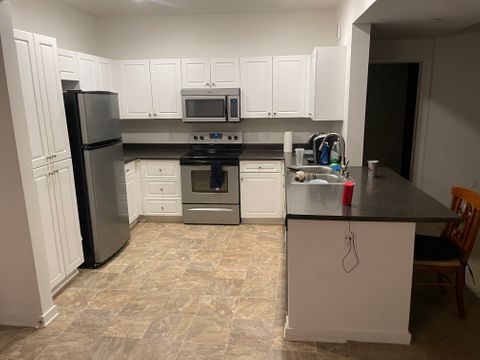 Private Room in 2Bed.2Bath