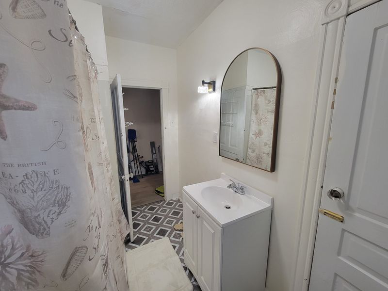 roommates in Phila Private Room in 2Bed.1Bath - cirtru.com
