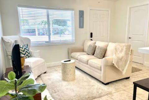 Waterfront Home minutes from Downtown Cape Coral (id. 20911)
