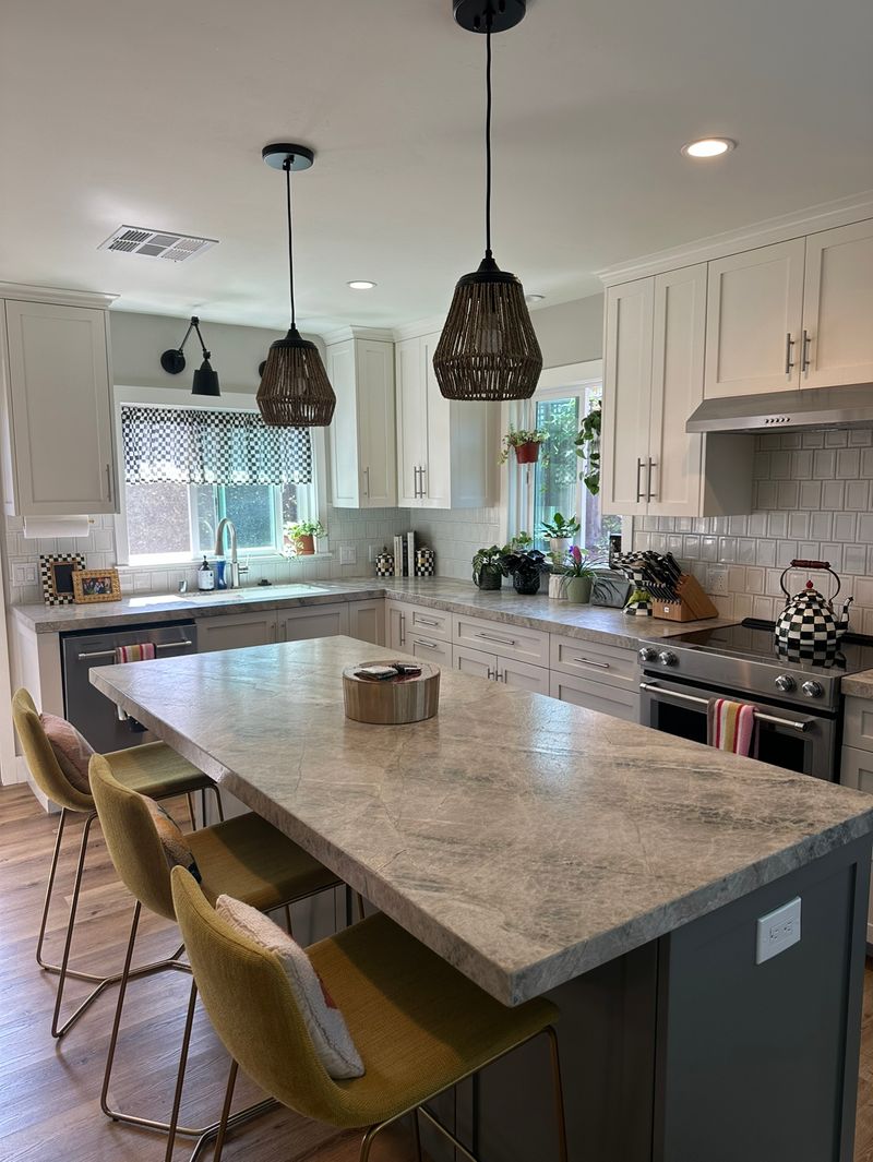 roommates in Oceanside Room3Bed.2Bath - cirtru.com