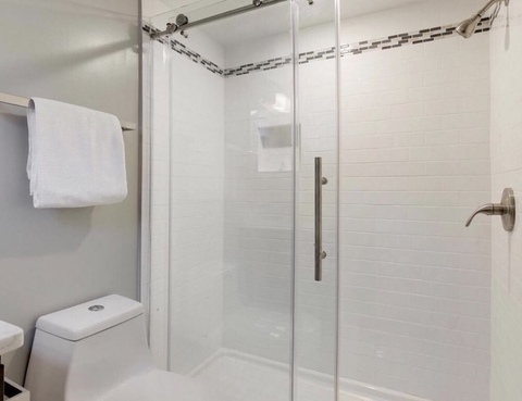 roommates in Washington Basement Suite wt Separate Entrance - cirtru.com