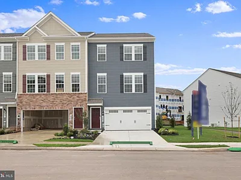 roommates in Frederick Private Room in 3Bed.4Bath - cirtru.com