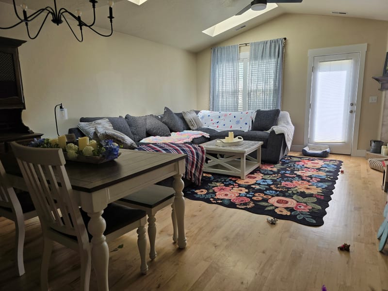 Private Room in 1Bed.1.5Bath