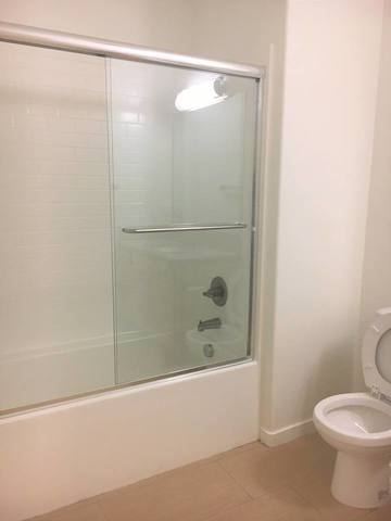 roommates in Los Angeles 2Bed/2Bath to share in Westlake - cirtru.com