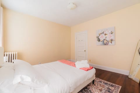 Entire Place 3Bed.1Bath