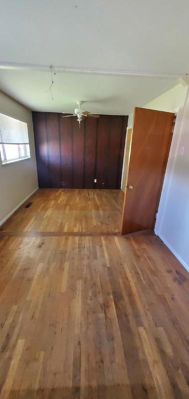 Private Room w/ shared bath & kitch