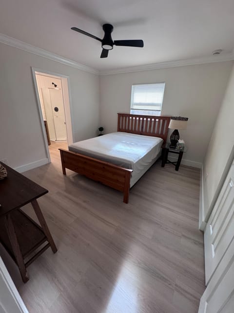 roommates in Undisclosed, St. Petersburg, FL 33713 Live in Historic Kenwood (id. 38459) - cirtru.com