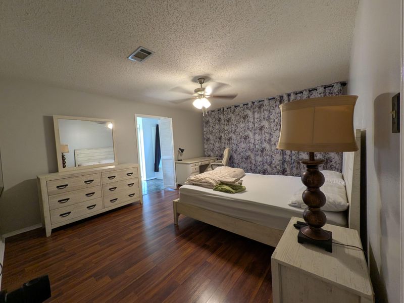 roommates in Undisclosed, Slidell, LA 70461 Live + Work Easily: Fast WiFi, Driveway, Yard & Easy Commute (id. 13867) - cirtru.com