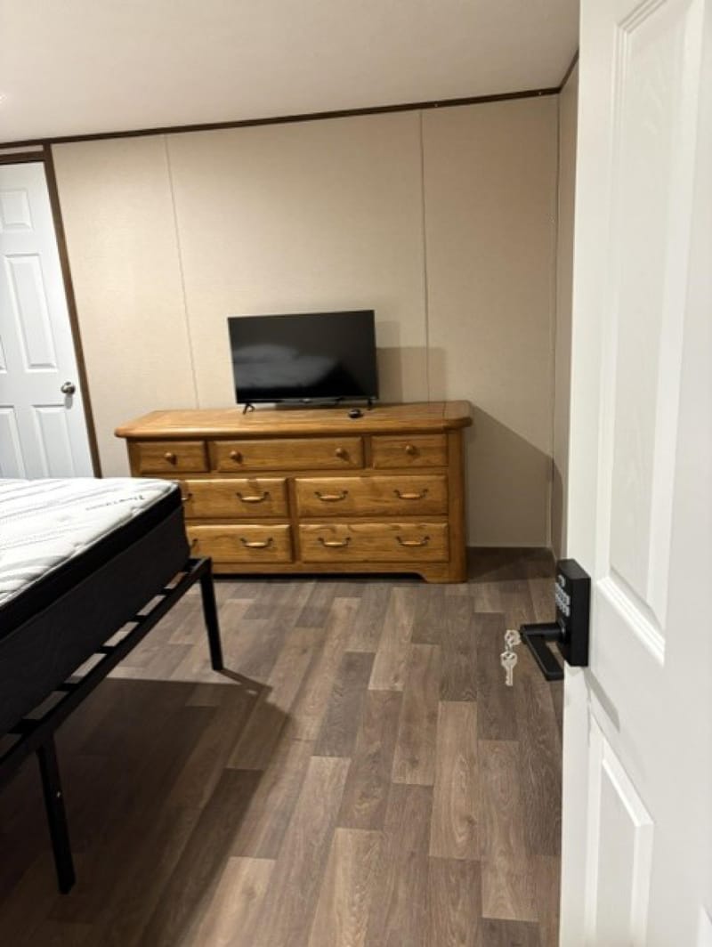 roommates in Undisclosed, Kansas City, MO 64134 South Kansas City Home, a 8 minute walk to transit stop On Blue Ridge Blvd at 98th Terr Northbound (id. 21718) - cirtru.com