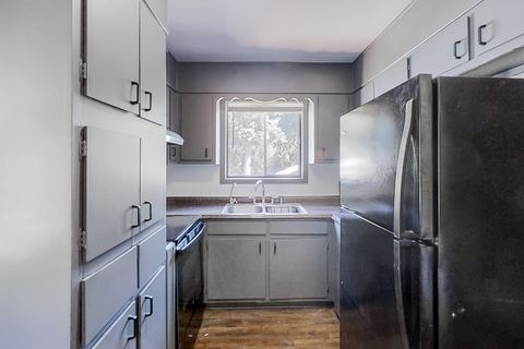 Great Location!  Free High Speed Internet and Utilities INCLUDED! (id. 3304)