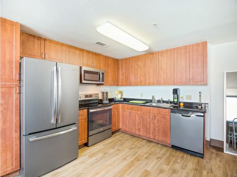 Private Room in 4Bed.4Bath