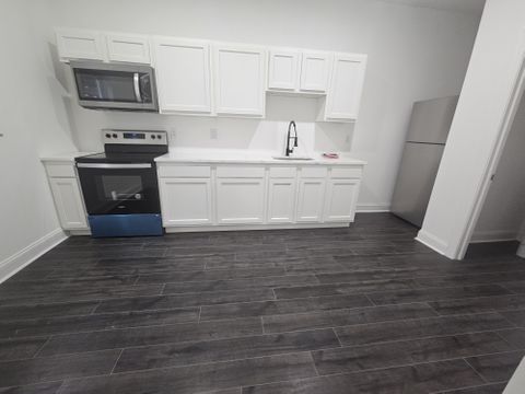 City Living (id. 13281)