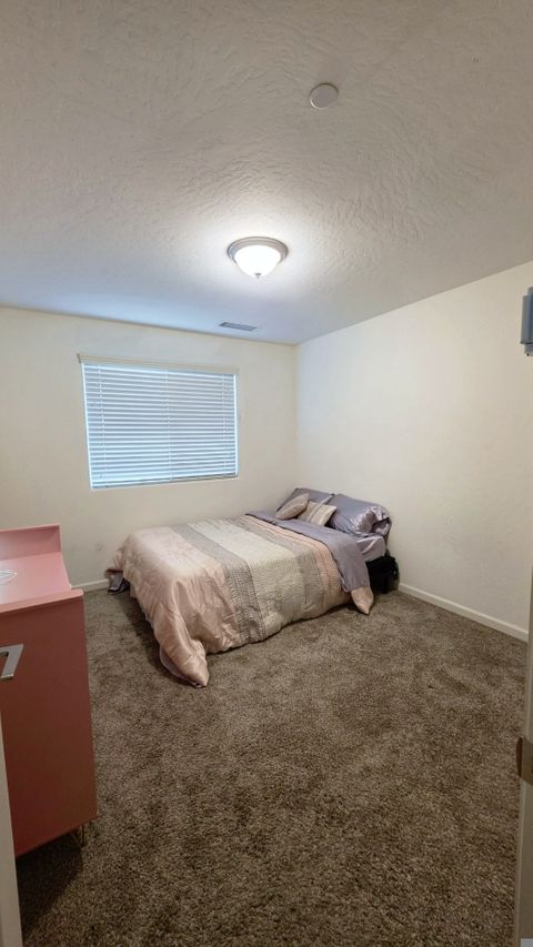 Private Room in 3Bed.3.5Bath