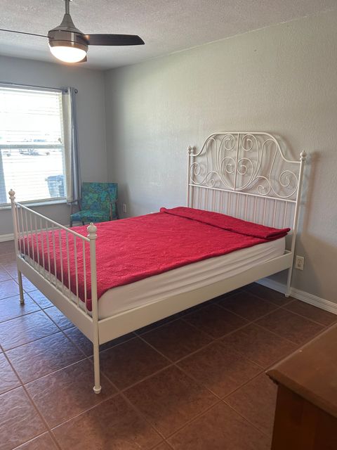 Private Room in 3Bed.2Bath