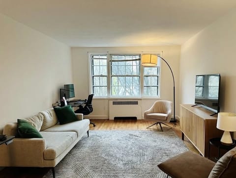 Entire Place 2Bed.1Bath