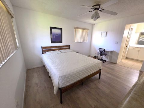 Calm, Clean & Comfortable Room in Quiet Tamarac Home (id. 31600)