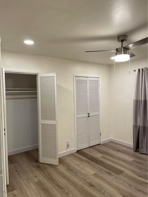 Private Room in 3Bed.1Bath