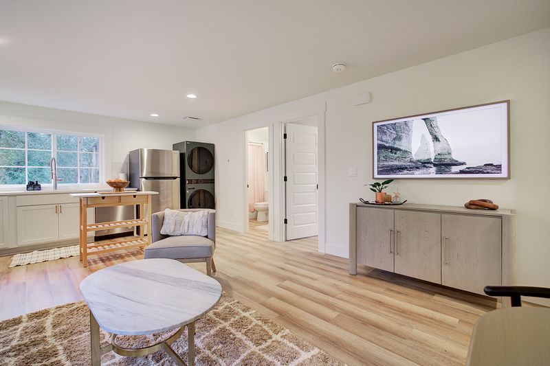 roommates in Seattle Entire Place 1Bed.1Bath - cirtru.com