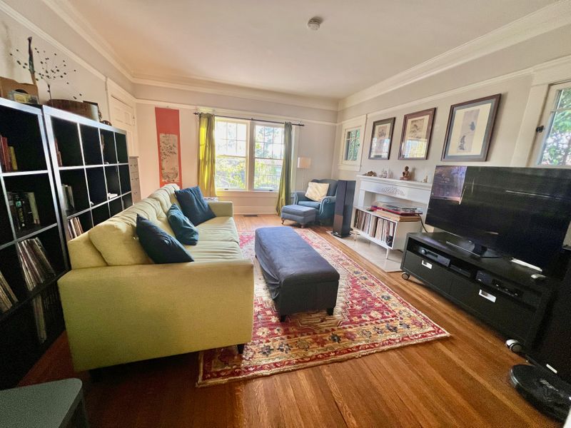 roommates in Los Angeles Entire Place 1Bed.1Bath - cirtru.com