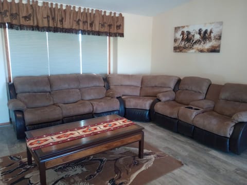 roommates in Riverton Entire Place 3Bed.2Bath - cirtru.com