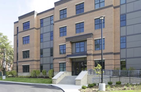 roommates in Grand Rapids Entire Place 1Bed.1Bath - cirtru.com