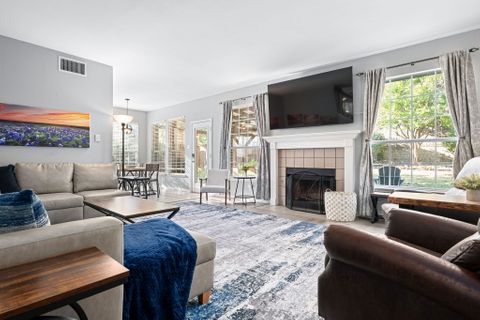 Entire Place 4Bed.2.5Bath