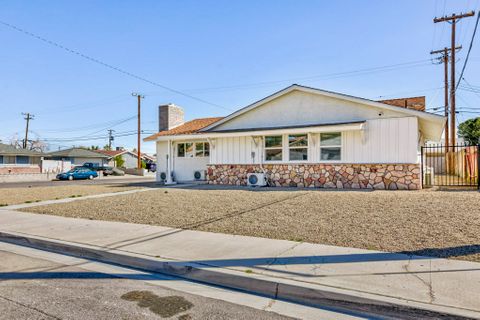 roommates in Undisclosed, Las Vegas, NV 89102 Las Vegas cozy rooms for rent! Full function rooms with your own AC! Kitchen offers 3 stoves! (id. 6902) - cirtru.com