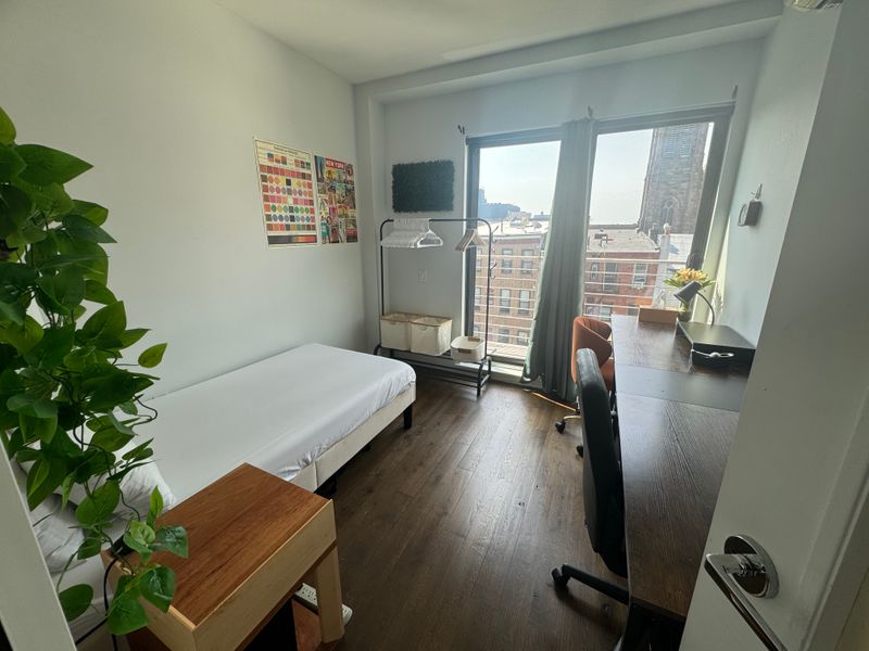 roommates in New York City Room2Bed.1Bath - cirtru.com