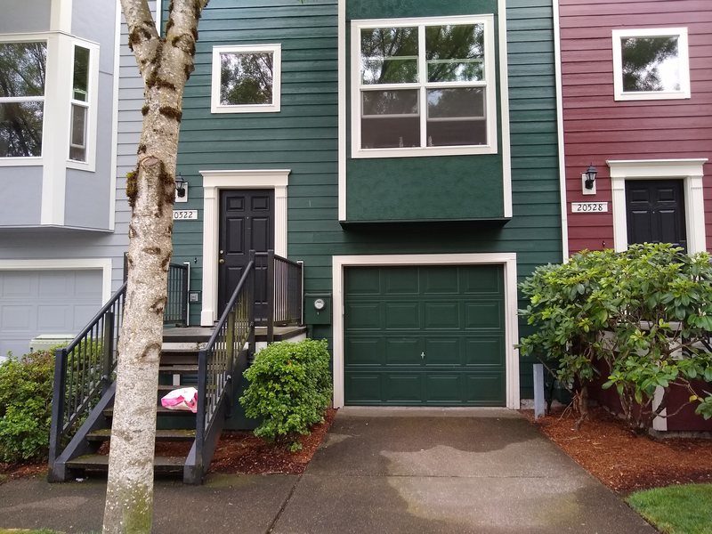 Private Room in 3Bed.3Bath