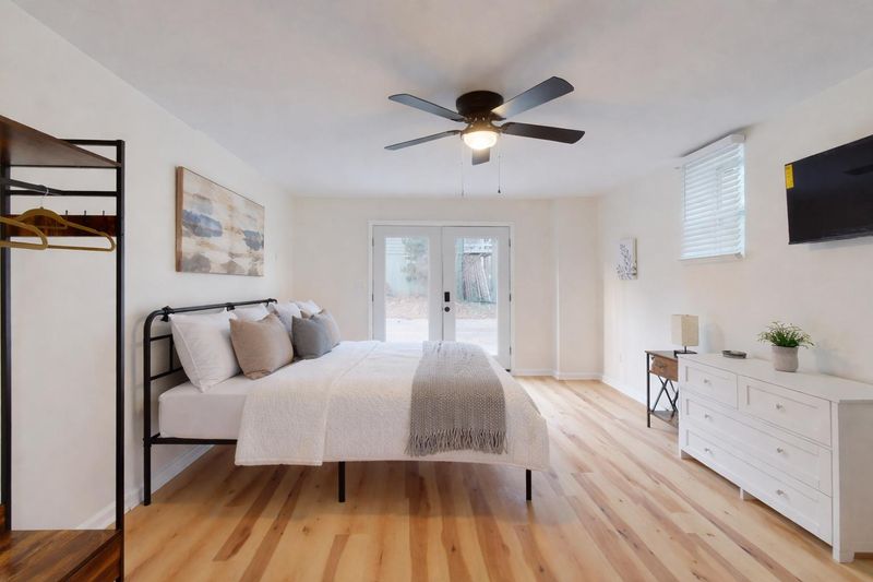 roommates in Undisclosed, Lawrenceville, GA 30045 Well-Kept Home with Modern Updates and Convenient Location (id. 29655) - cirtru.com