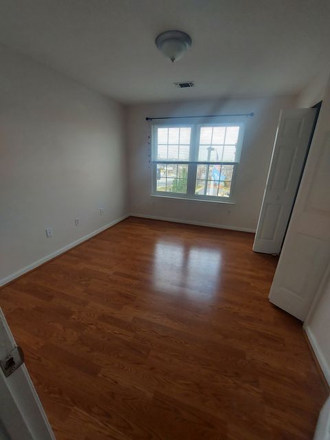 roommates in Alexandria Private Room in 2Bed.2Bath - cirtru.com