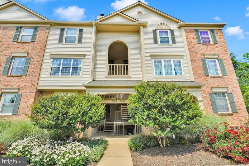 roommates in Falls Church Private Room in 2Bed.2.5Bath - cirtru.com