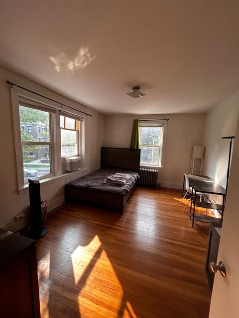 Private Room in 3Bed.1.5Bath
