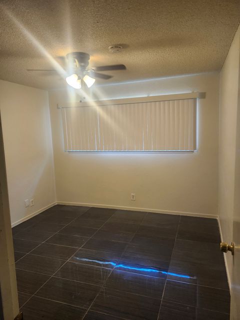 Private Room in 2Bed.1Bath